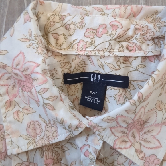 Gap Coquette Womens Button Up Blouse Size Small Floral Cotton - Picture 3 of 6